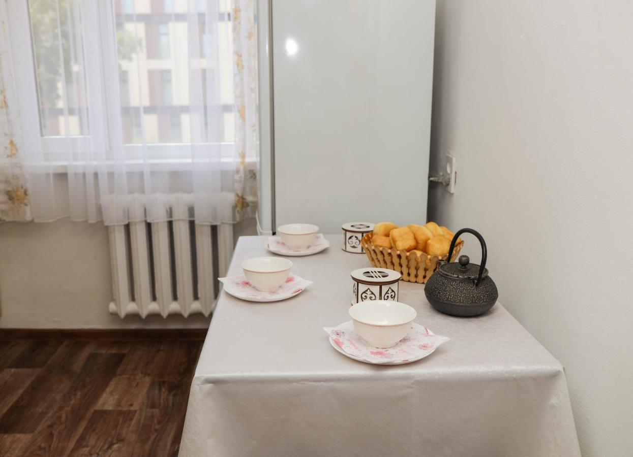 Reliablehouse 2-Х Комнатная Квартира В Центре Apartman Almati Kültér fotó